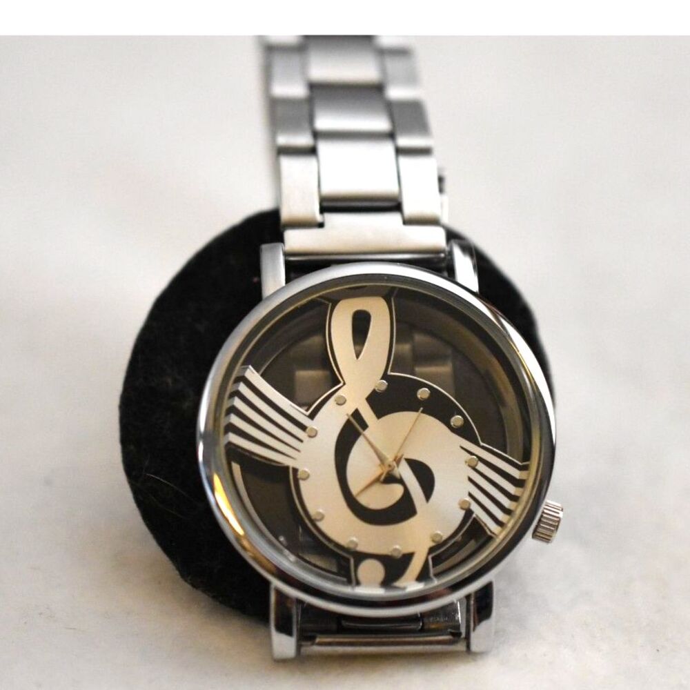 NWOT Treble Clef Hallow Glass Silver Tone Link Band Unisex Works Great Watch